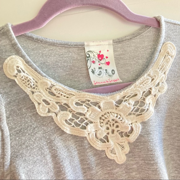 ✨2/$40✨ 2-item Children’s Place + Jenna & Jesse Bundle of Girls’ Shirts/Tops - Picture 8 of 9